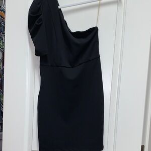 Sassy Black cold-Shoulder Dress